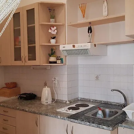 Ksenia Karlsbad